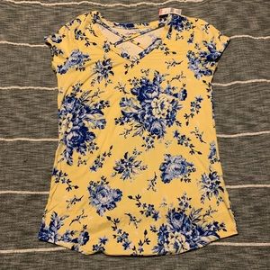 Yellow short sleeve shirt with blue floral print